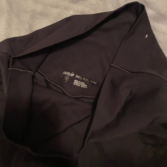 Aerie Chill play move cut out leggings - Picture 3 of 11